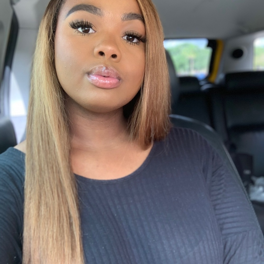 Meet your Posher, Jakiera
